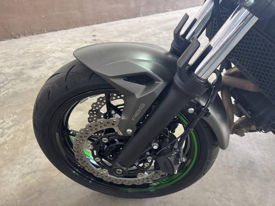 KAWASAKI Z650 ABS 